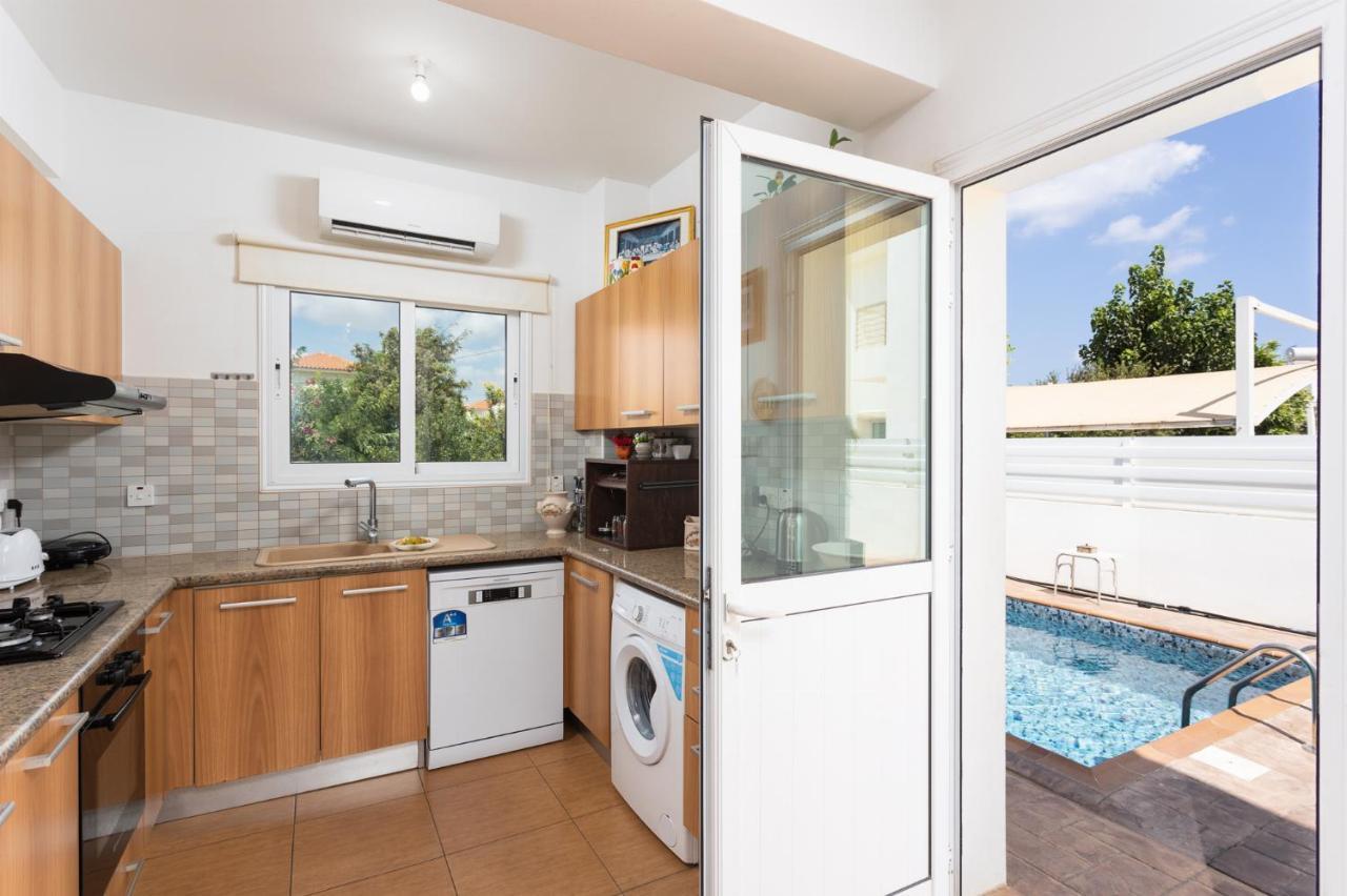 Villa Kalliopi Paralimni Exterior photo